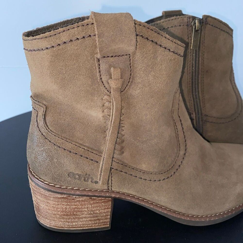 Earth Irene Round Toe Block Heel Ankle Boots Brown Genuine Leather Sz 11 - Picture 3 of 14